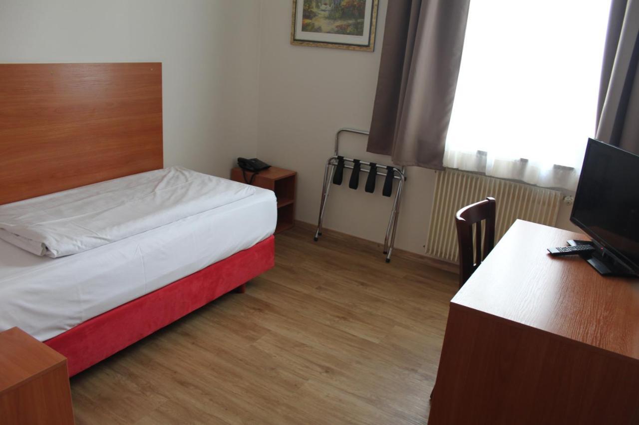 Stadt-gut-hotel Zum Rathaus
